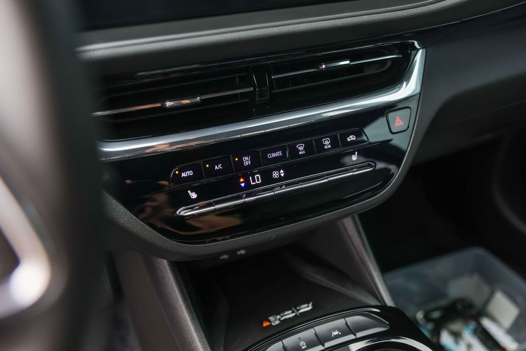 Used Car 2025 Buick Envista  Avenir For Sale Under $35,000 In Austin, Texas