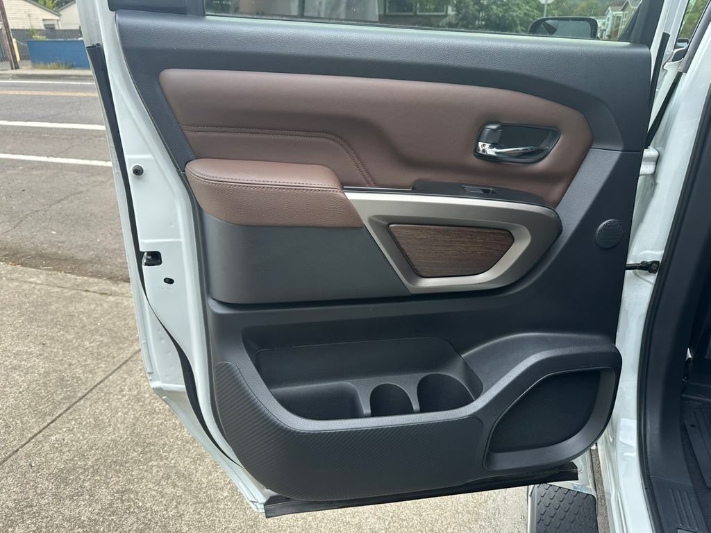 2023 Nissan Titan Platinum Reserve