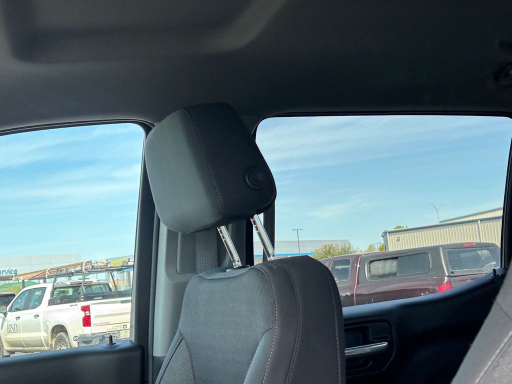 Used Car 2022 Chevrolet Silverado 1500  Custom For Sale Under $35,000 In Austin, Texas