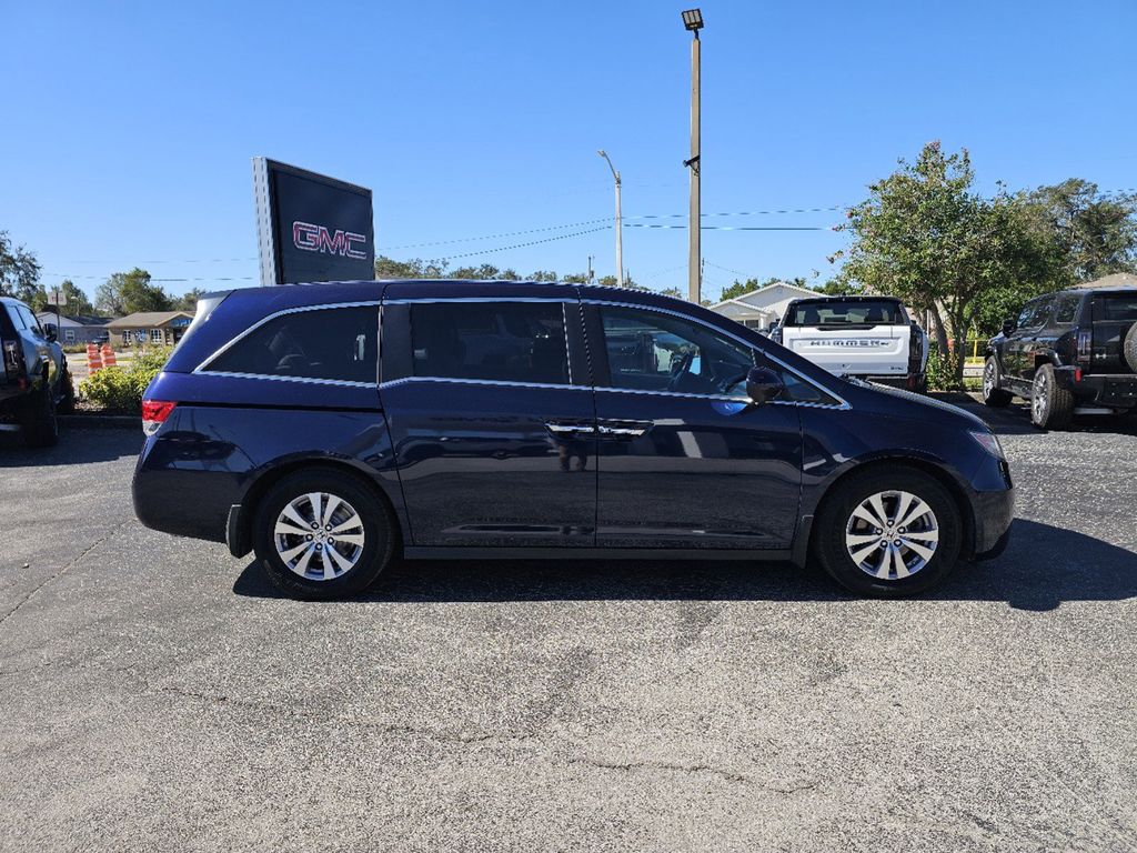 2017 Honda Odyssey SE 3