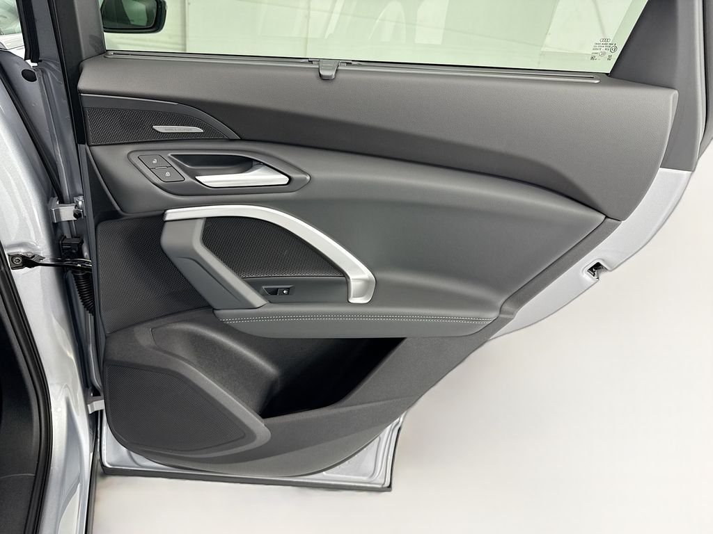 Thumbnail: 2026 Audi Q5 - 26