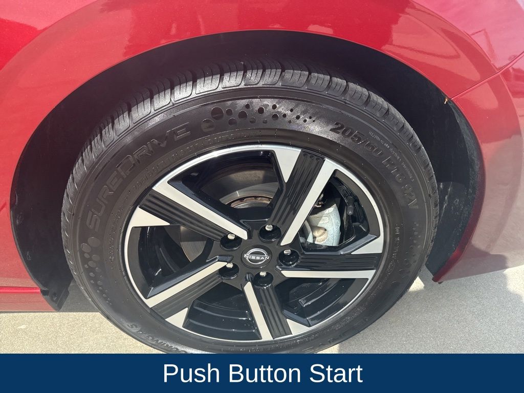 2024 Nissan Sentra SV Xtronic CVT