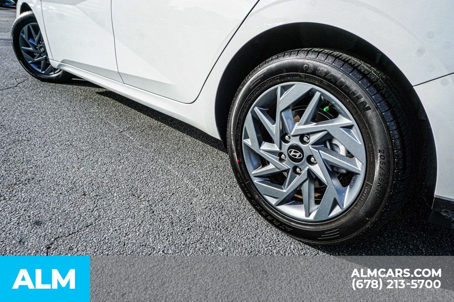 2024 Hyundai Elantra SEL - Photo 16