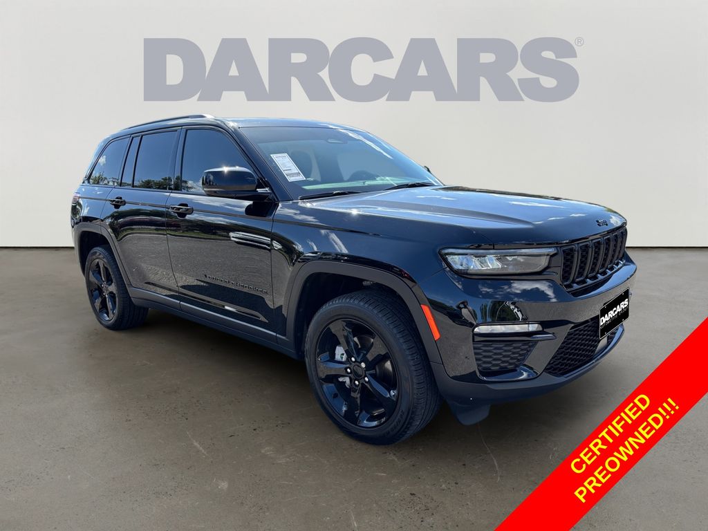 Diamond Black Crystal Pearlcoat 2025 Jeep Grand Cherokee SUV / Crossover Four-Wheel Drive 8-Speed Automatic