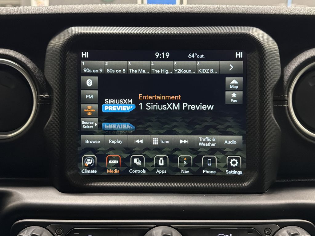 View vehicle photo 7