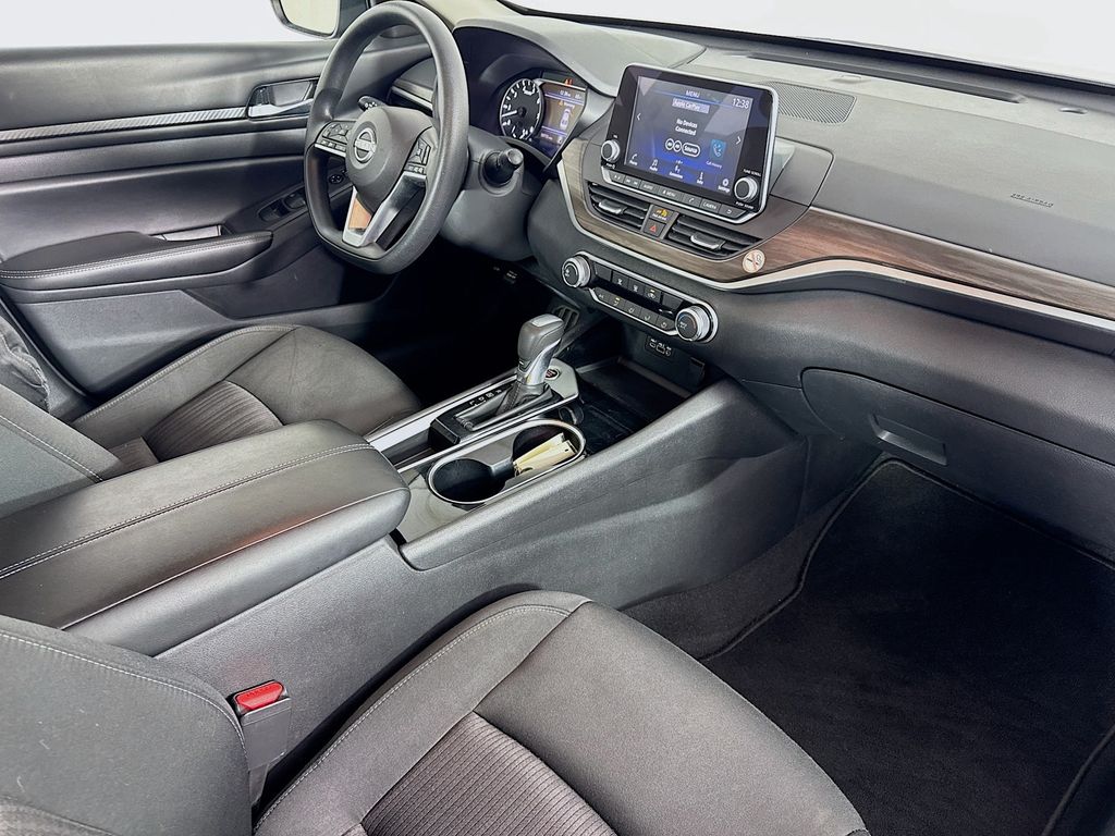 Used Car 2024 Nissan Altima  2.5 Sv For Sale Under $20,000 In Austin, Texas