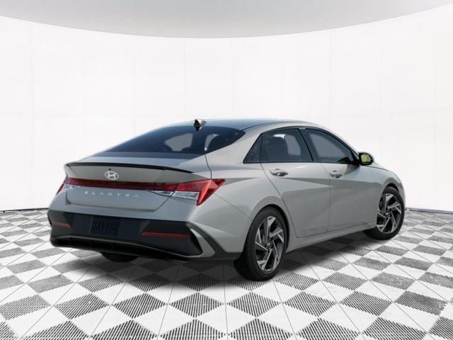 2025 Hyundai Elantra SEL 4