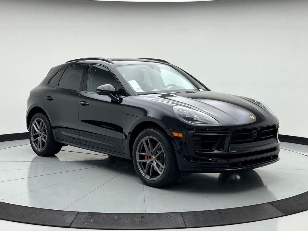 Thumbnail: 2025 Porsche Macan - 7