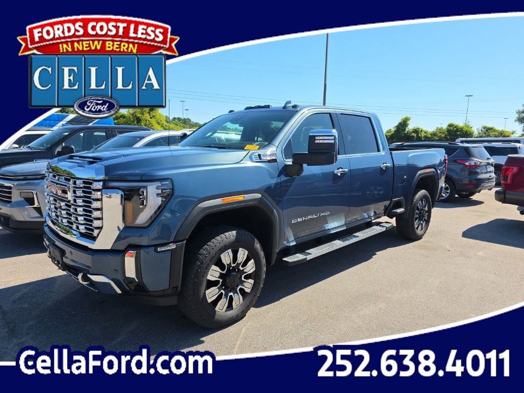 2025 GMC Sierra 2500HD Denali Crew Cab 4WD