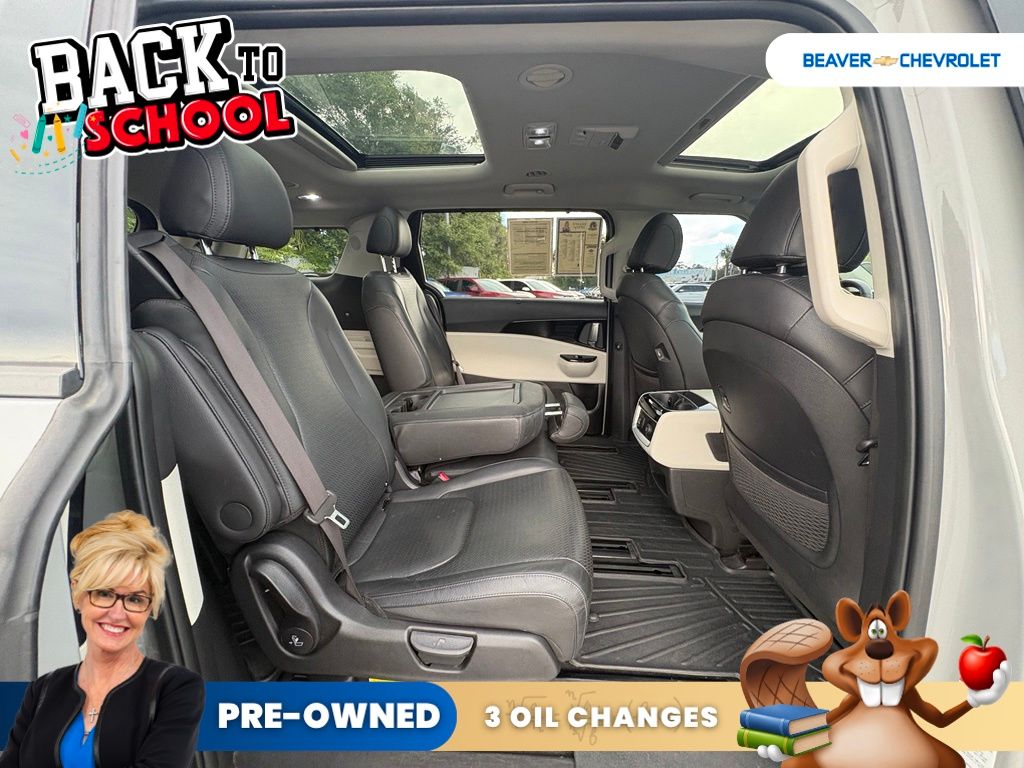 Used 2024 Kia Carnival Van