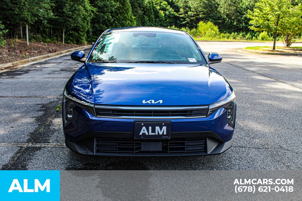 Used 2025 Blue Kia LXS image 10