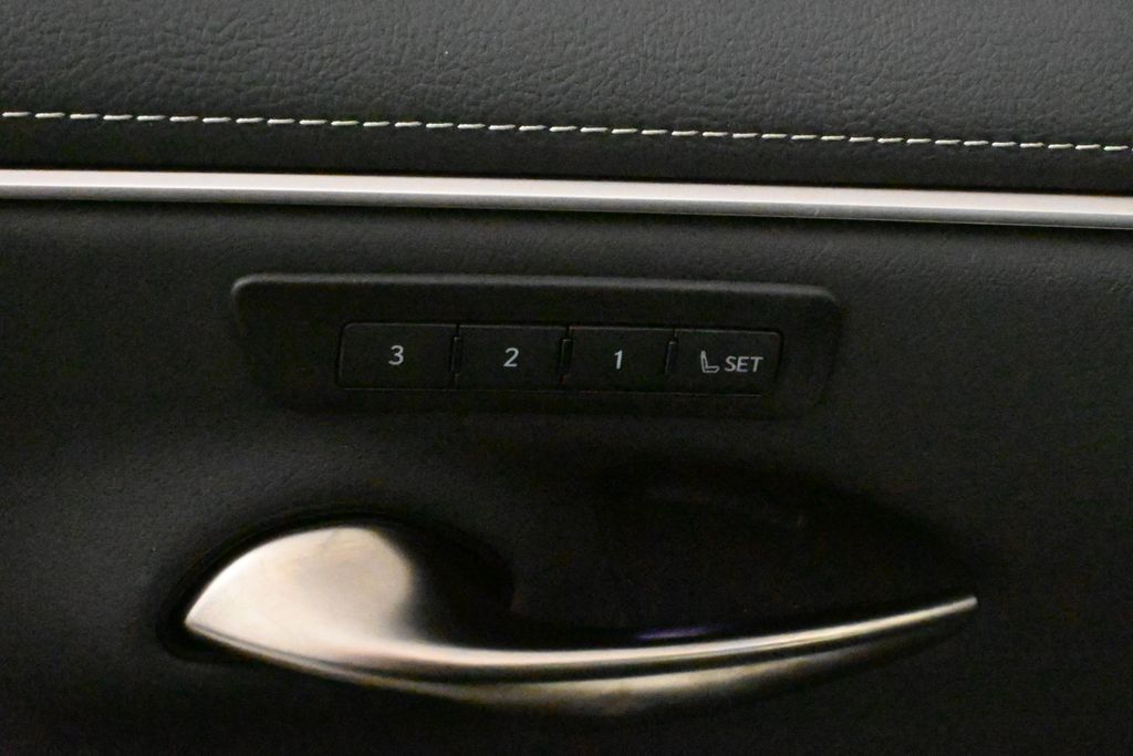 2025 Lexus ES 350 30