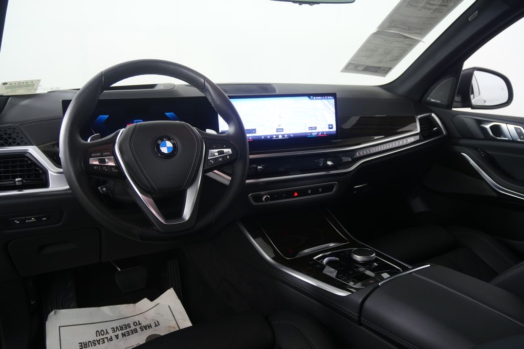 Thumbnail: 2026 BMW X5 - 18