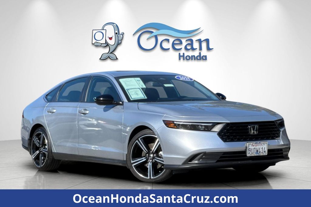 Solar Silver Metallic 2025 Honda Accord Hybrid Sport FWD Sedan Front-Wheel Drive Continuously Variable Transmission