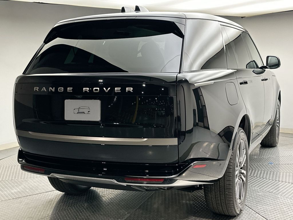 Thumbnail: 2026 Land Rover Range Rover - 3