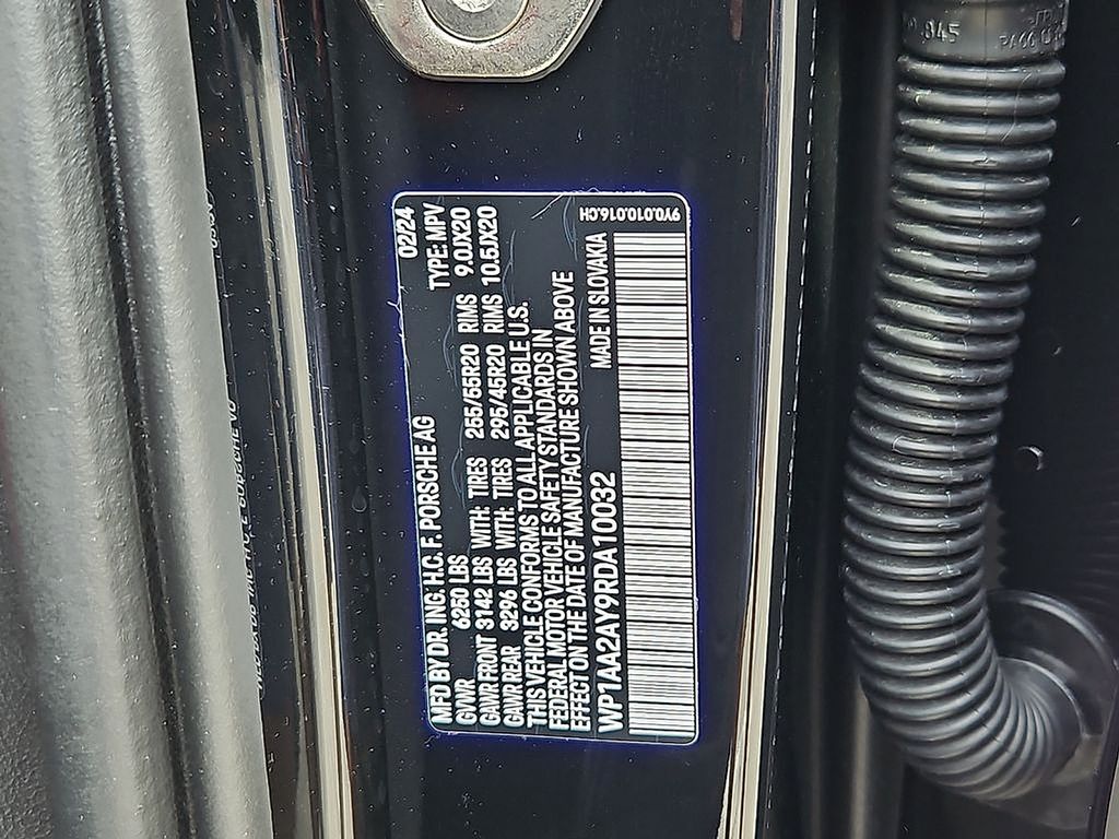 2024 Porsche Cayenne  24
