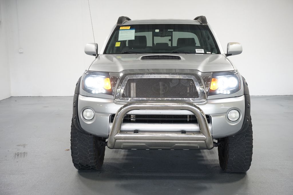 Thumbnail: 2011 Toyota Tacoma - 2