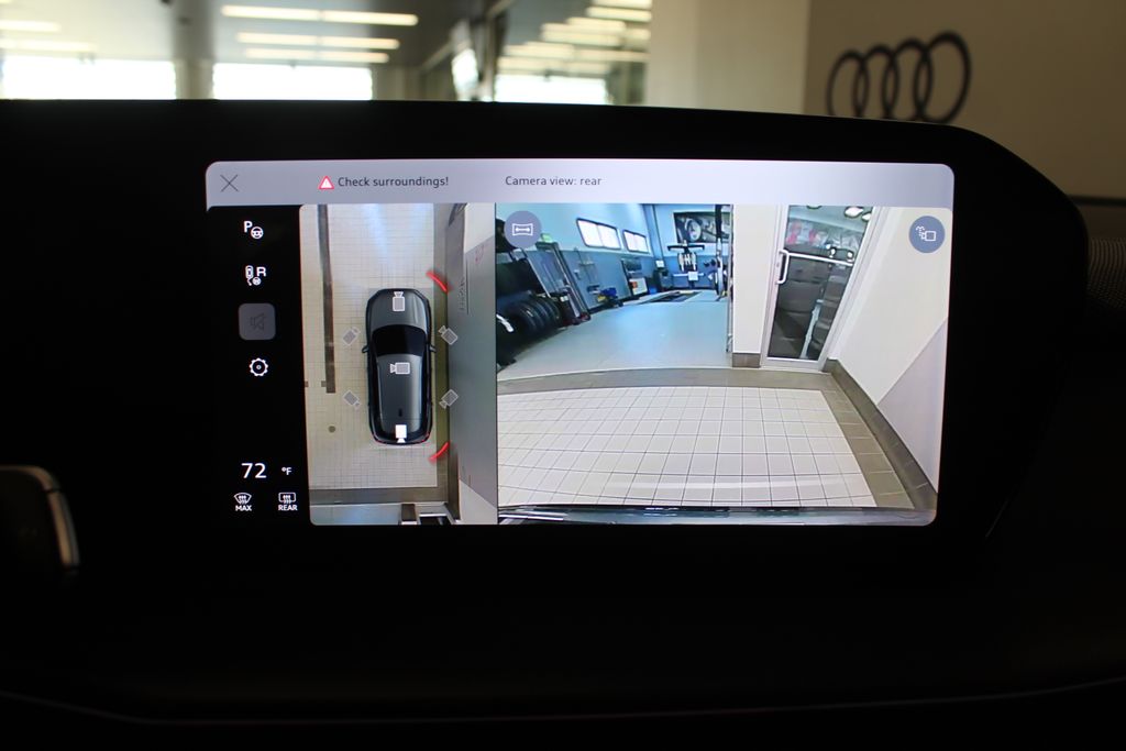 Thumbnail: 2026 Audi Q3 - 24