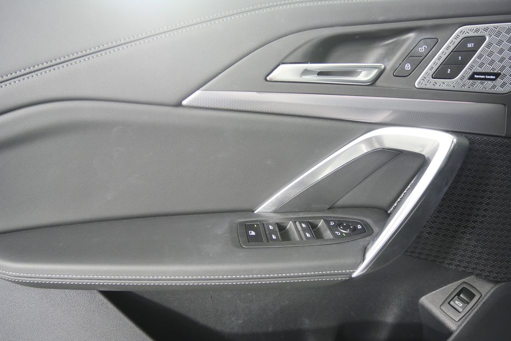 Thumbnail: 2025 BMW X1 - 8