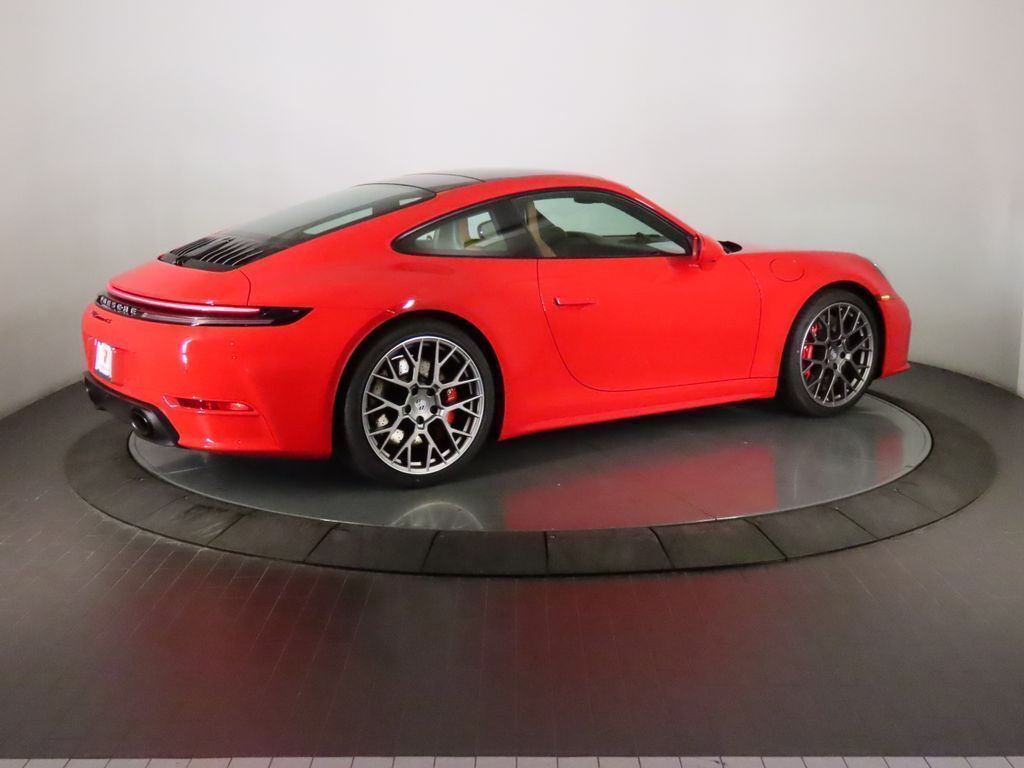 Thumbnail: 2026 Porsche 911 - 7