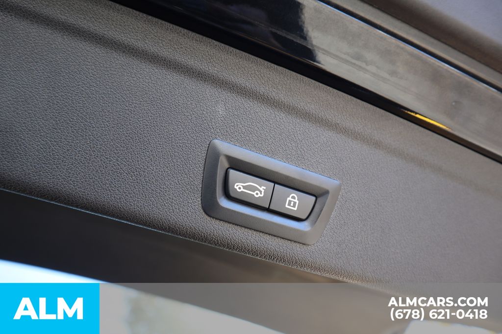 Used 2022 Black BMW Base image 23