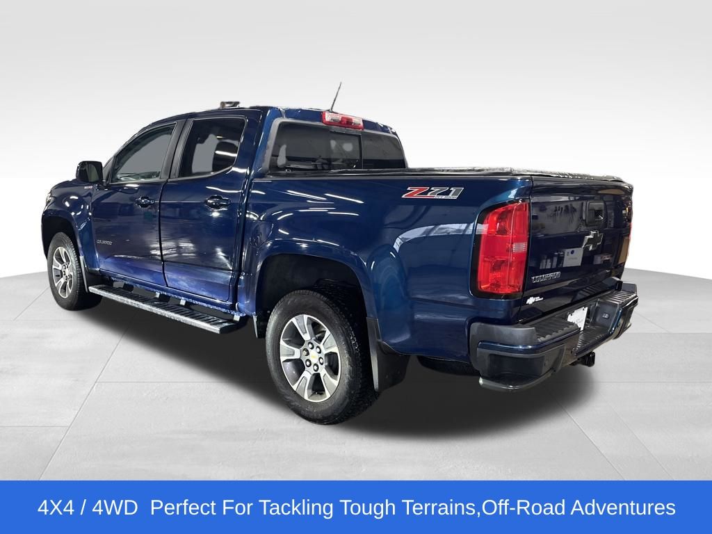 View vehicle photo 3