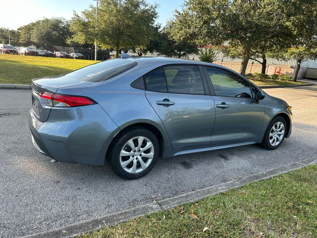 Thumbnail: 2022 Toyota Corolla - 5