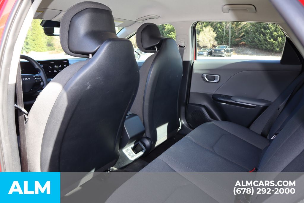 Used 2025 Red Kia LXS image 18