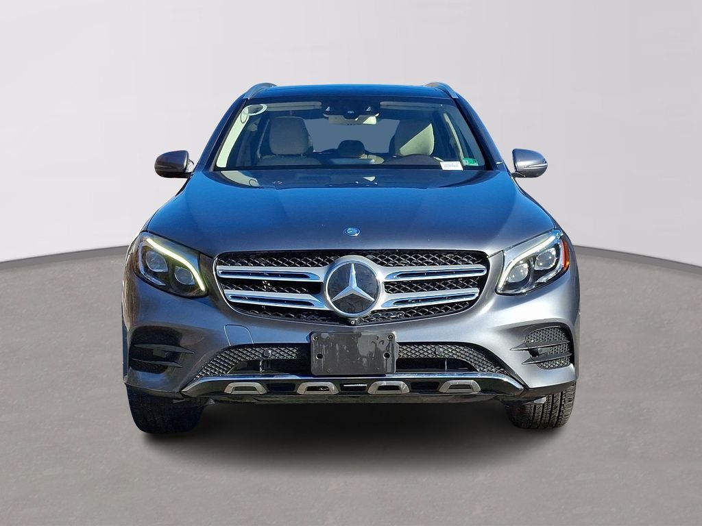 2016 Mercedes-Benz GLC 300 2