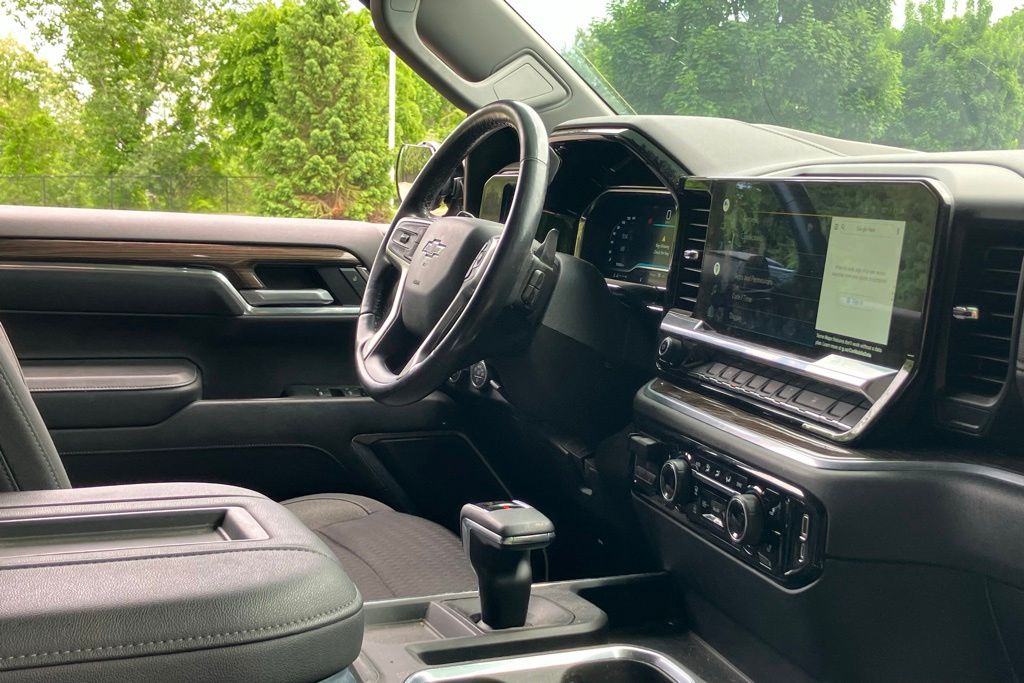 Thumbnail: 2022 Chevrolet Silverado 1500 - 8
