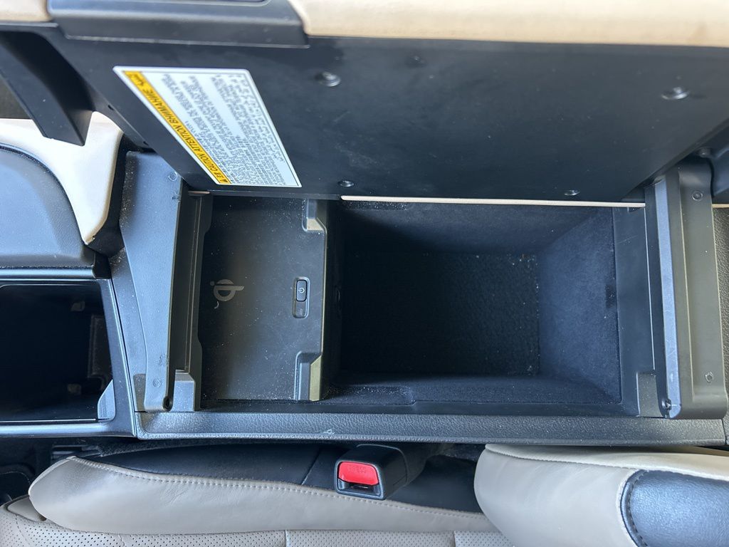 Thumbnail: 2019 Lexus ES - 24