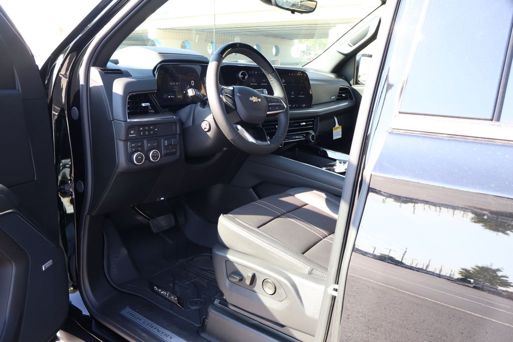 Thumbnail: 2026 Chevrolet Tahoe - 14