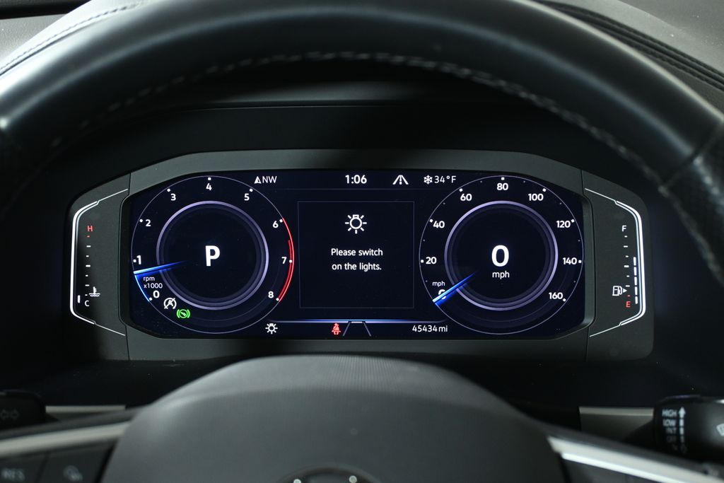 Thumbnail: 2023 Volkswagen Atlas - 21