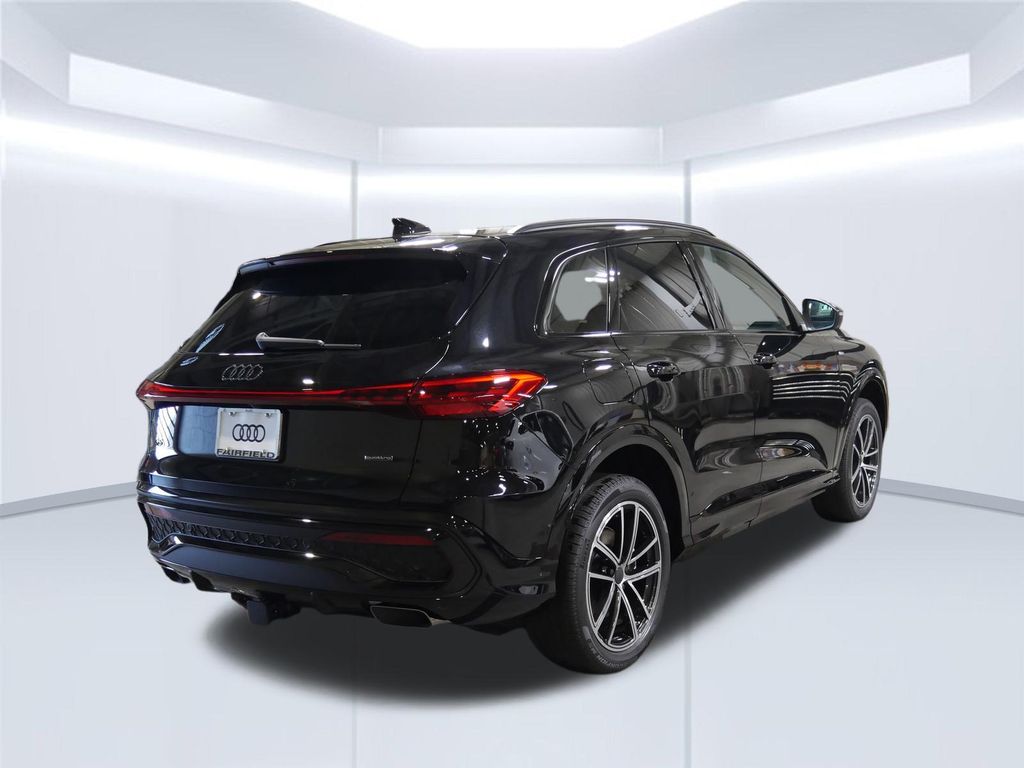 Thumbnail: 2026 Audi Q5 - 5