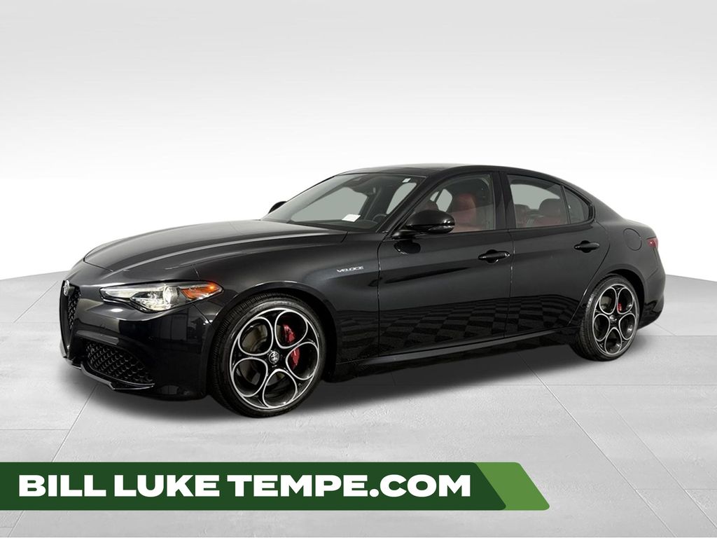 2022 Alfa Romeo Giulia Veloce RWD