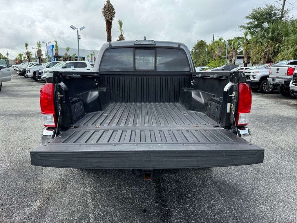 2016 Toyota Tacoma SR5 12