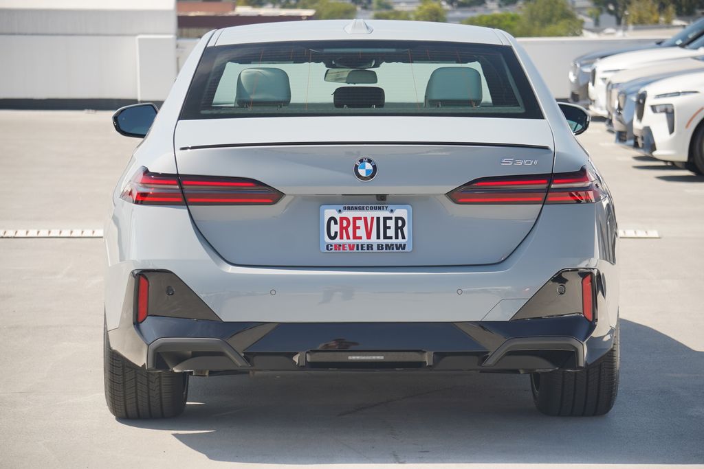 Thumbnail: 2026 BMW 5 Series - 6