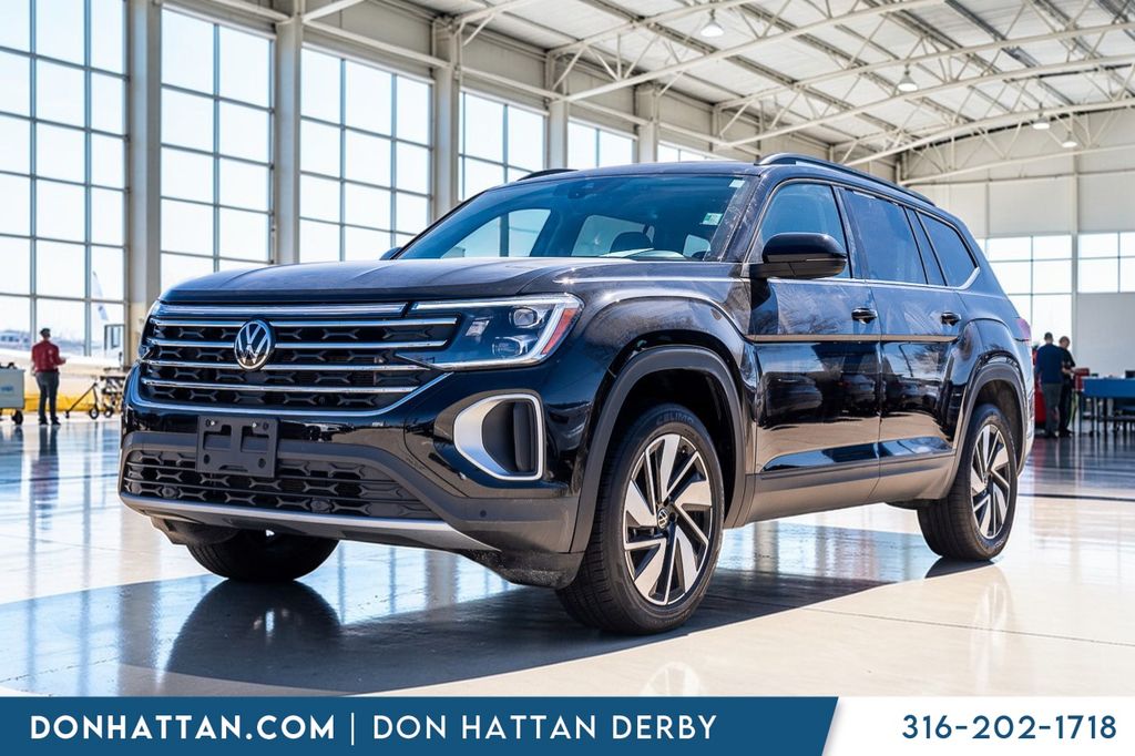 2025 Volkswagen Atlas SE 4Motion with Technology