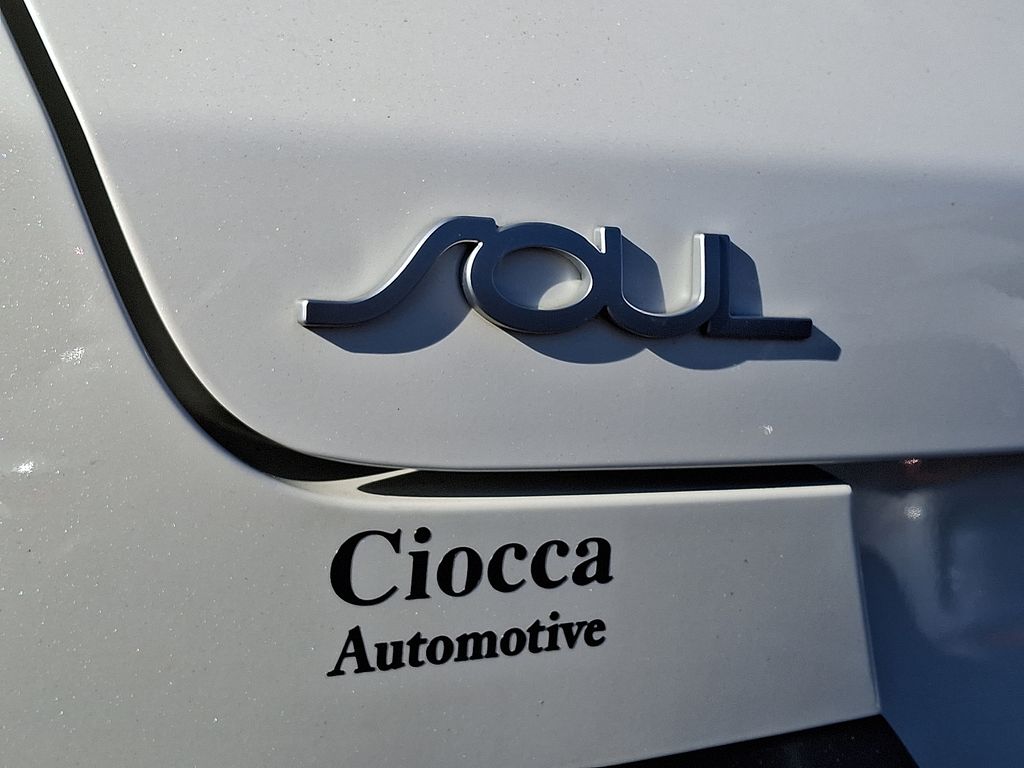 used 2022 Kia Soul car, priced at $14,123