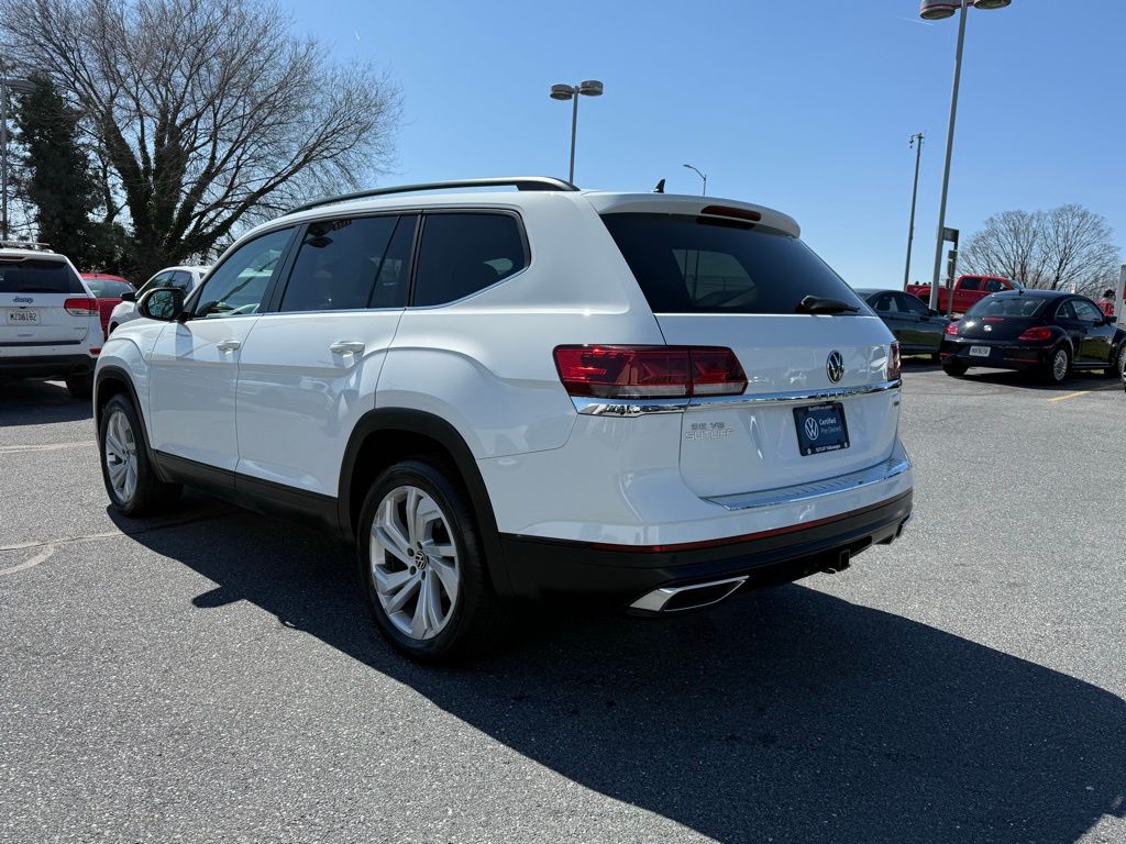 2022 Volkswagen Atlas 3.6L V6 SE w/Technology White at Sutliff Volkswagen