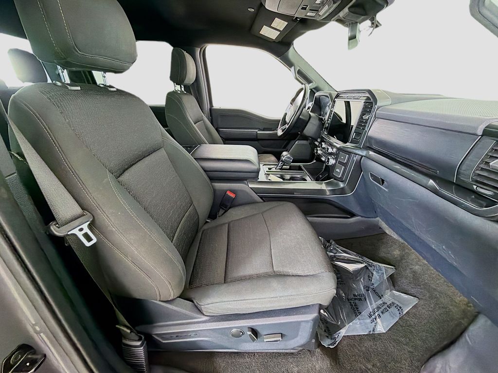Used 2021 Gray Ford XLT image 22