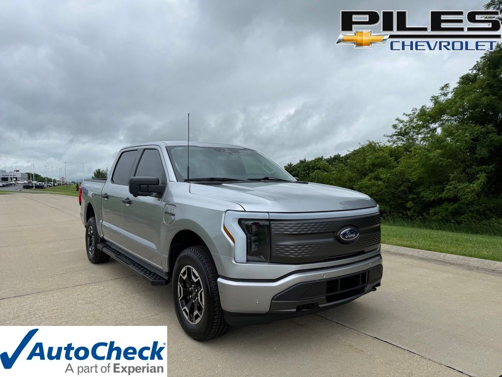 2023 Ford F-150 Lightning XLT SuperCrew AWD