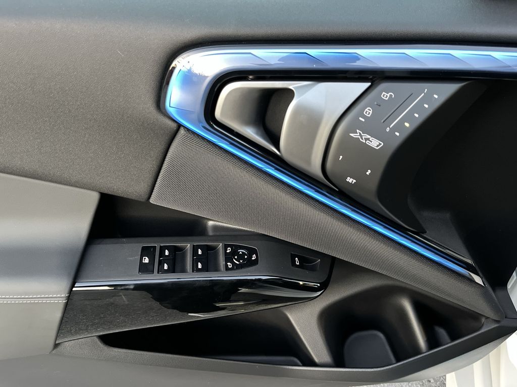 Thumbnail: 2026 BMW X3 - 13