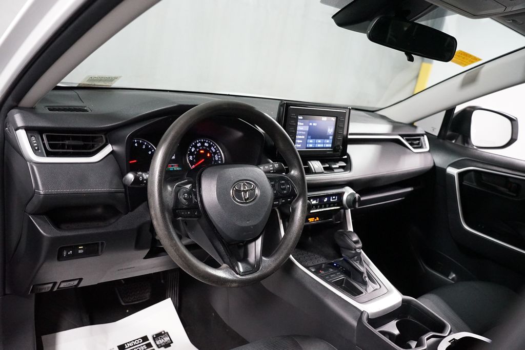 Thumbnail: 2021 Toyota RAV4 - 11