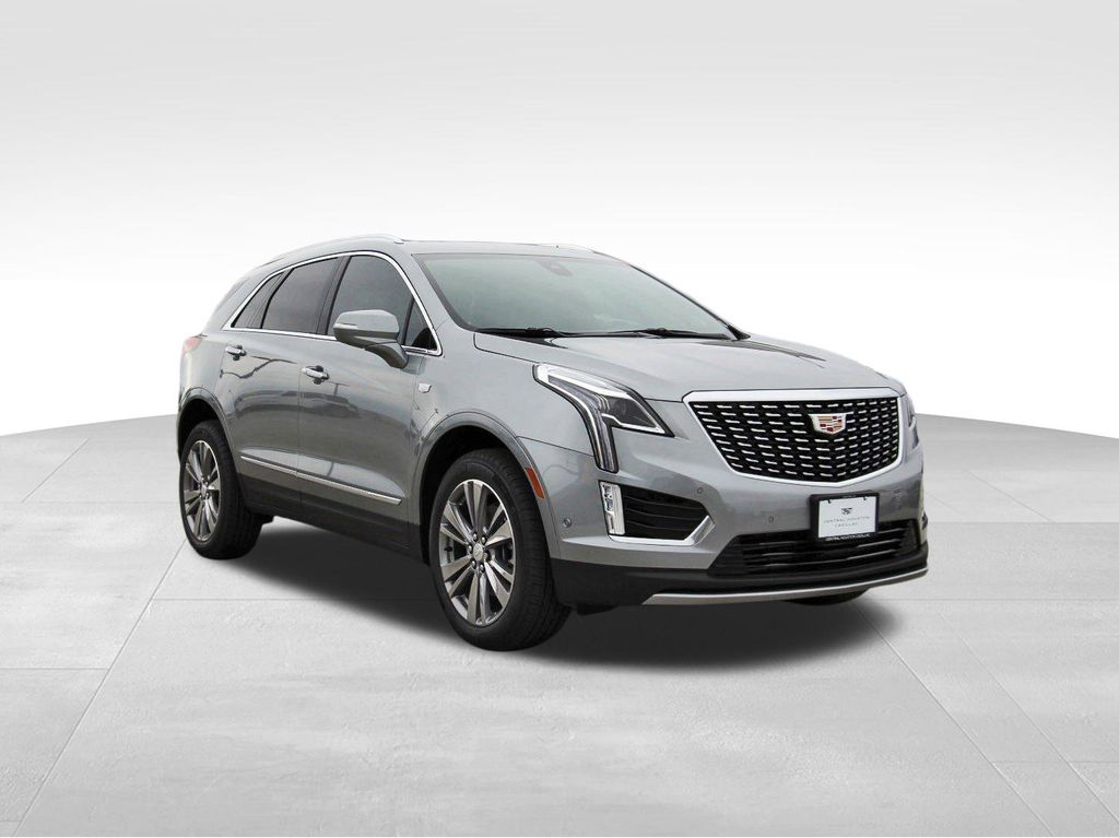 Silver Metallic 2026 Cadillac XT5 SUV / Crossover Front-Wheel Drive 9-Speed Automatic