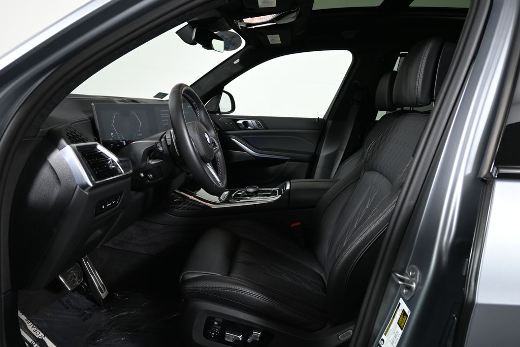 Thumbnail: 2026 BMW X7 - 3