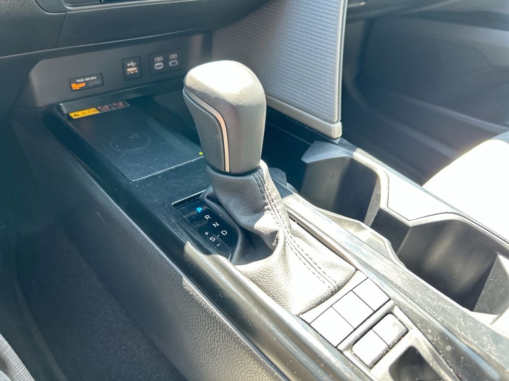 Thumbnail: 2025 Toyota Camry - 27