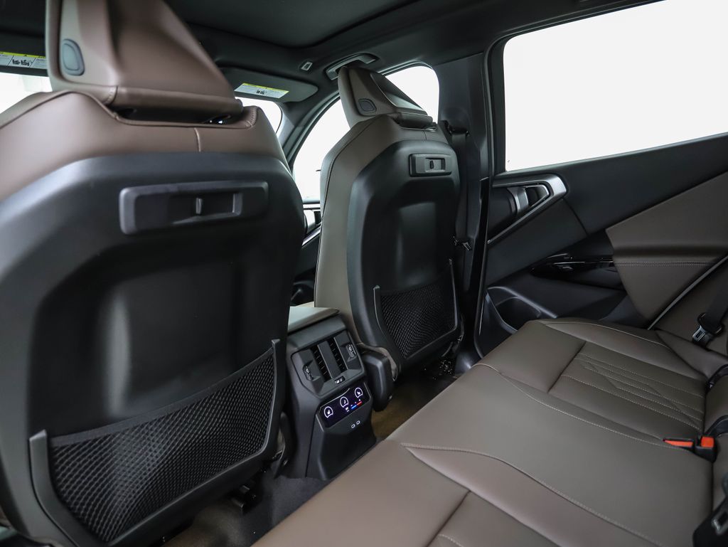 Thumbnail: 2026 BMW X3 - 20