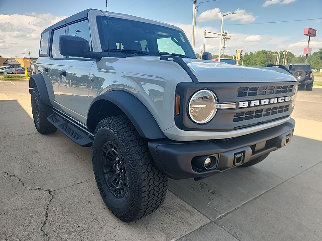 Avalanche Gray 2026 Ford Bronco SUV / Crossover Four-Wheel Drive Automatic