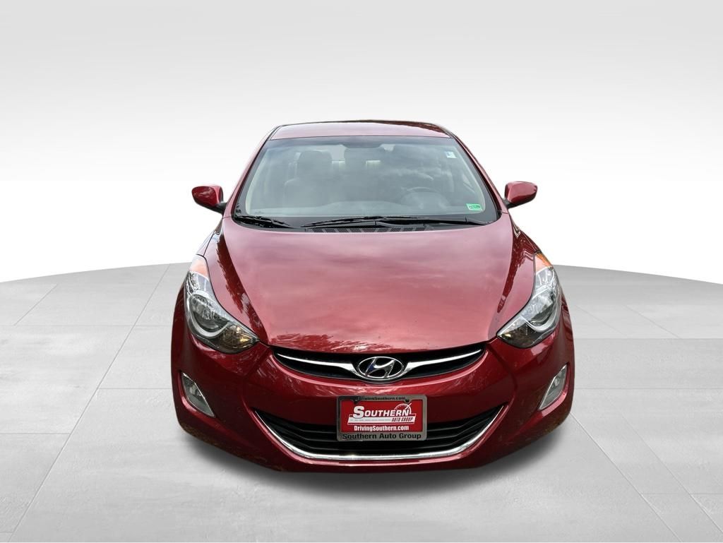 Used 2012 Red Hyundai GLS image 8